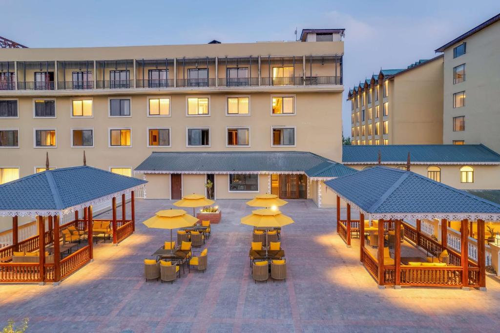 Best Srinagar Kashmir Resort